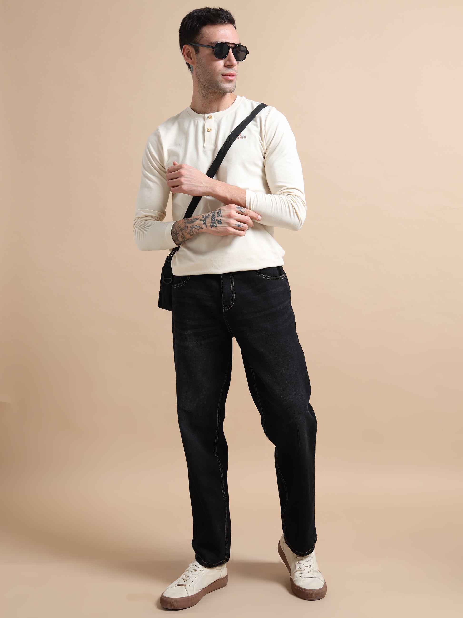 Straight Fit Plus Size Black Jeans with Washed Effect