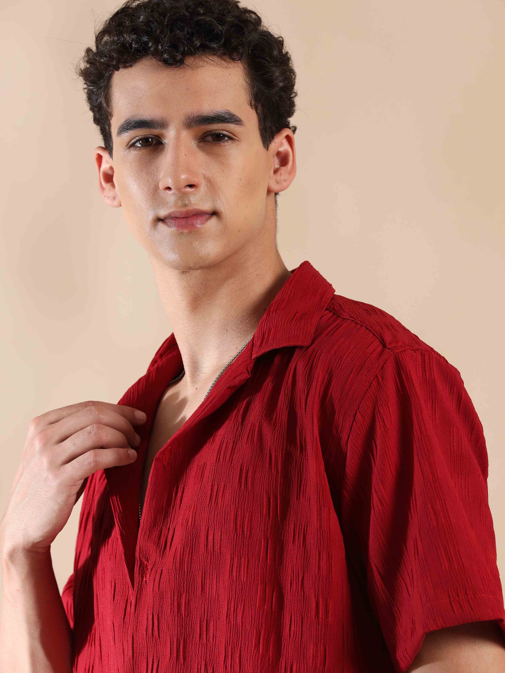 Half sleeve red solid popcorn shirt for men