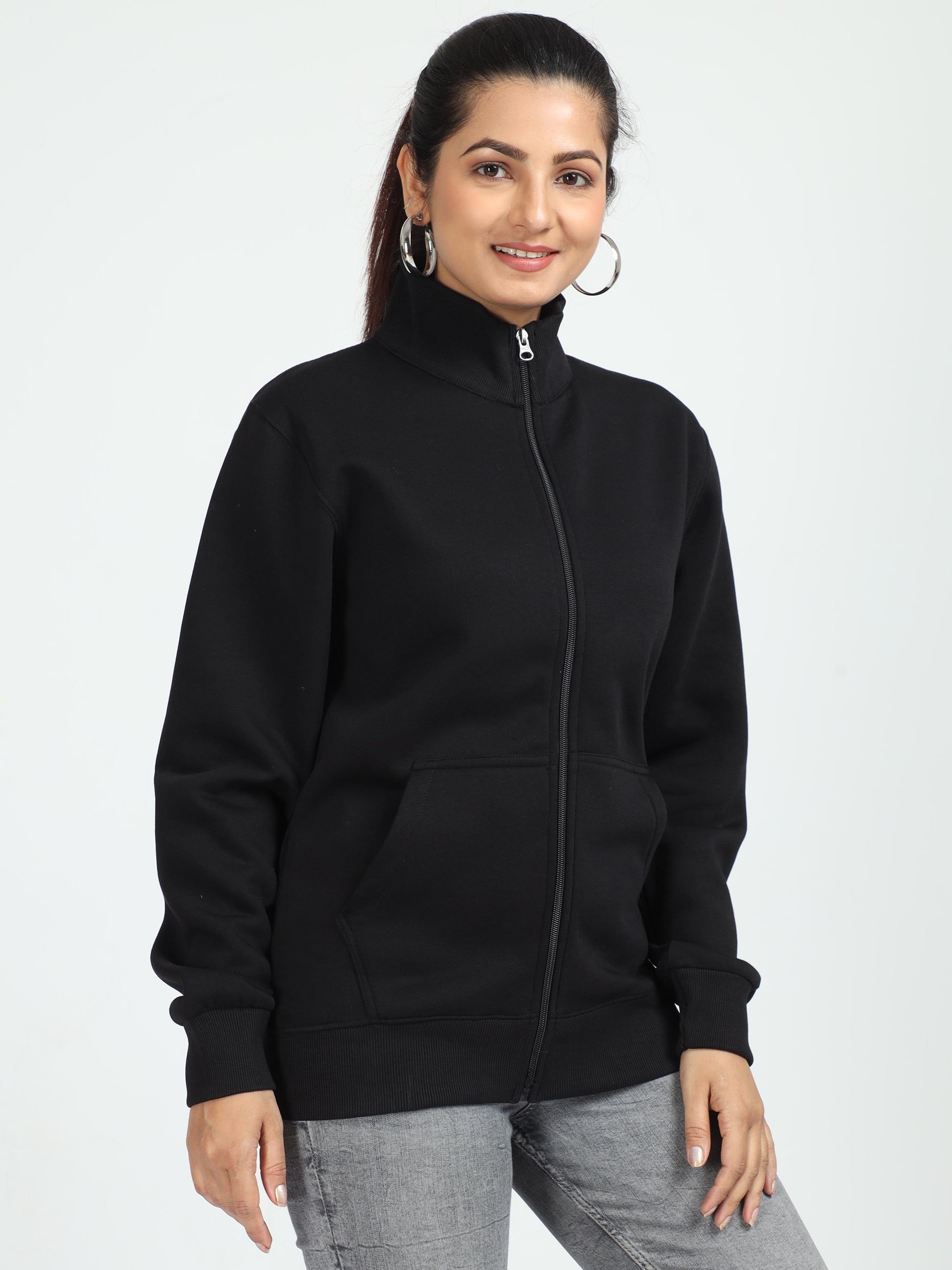 Black Highneck sweatshirt