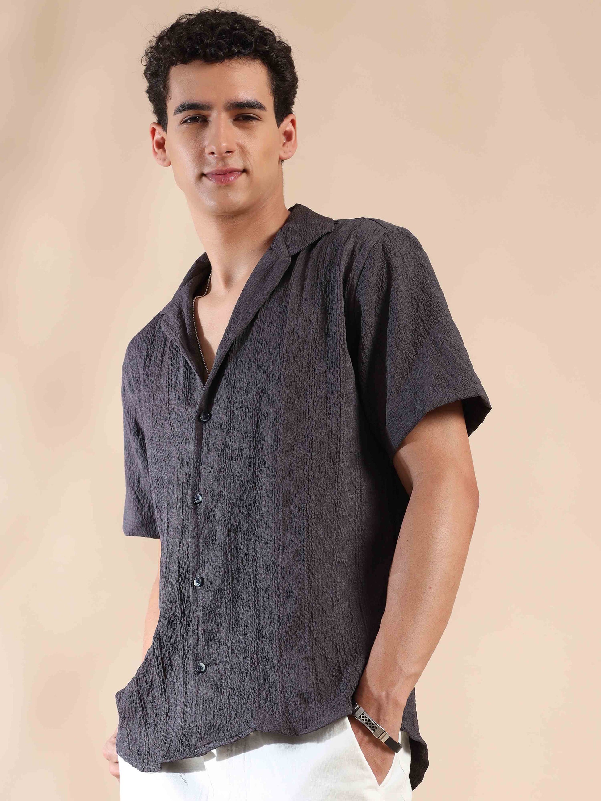 Half sleeve solid popcorn shirt for men