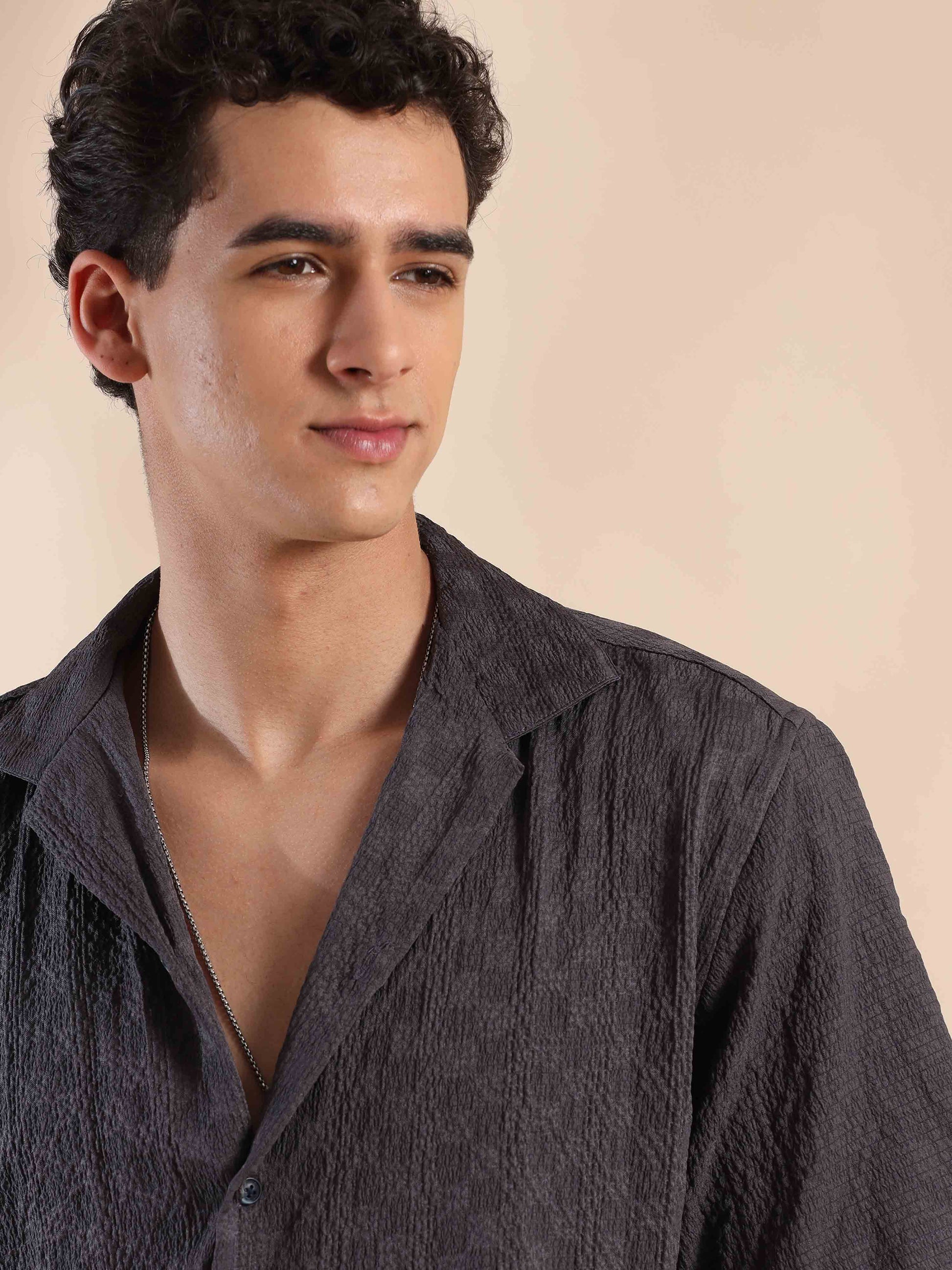 Half sleeve solid popcorn shirt for men