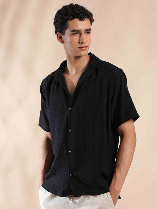 Half sleeve black solid popcorn shirt for men